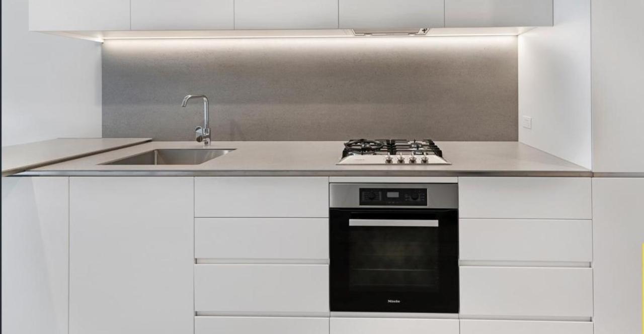 Readyset Apartments On Southbank Boulevard Мелбърн Екстериор снимка
