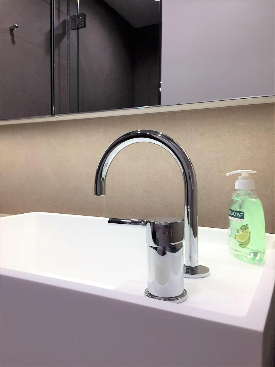 Readyset Apartments On Southbank Boulevard Мелбърн Екстериор снимка